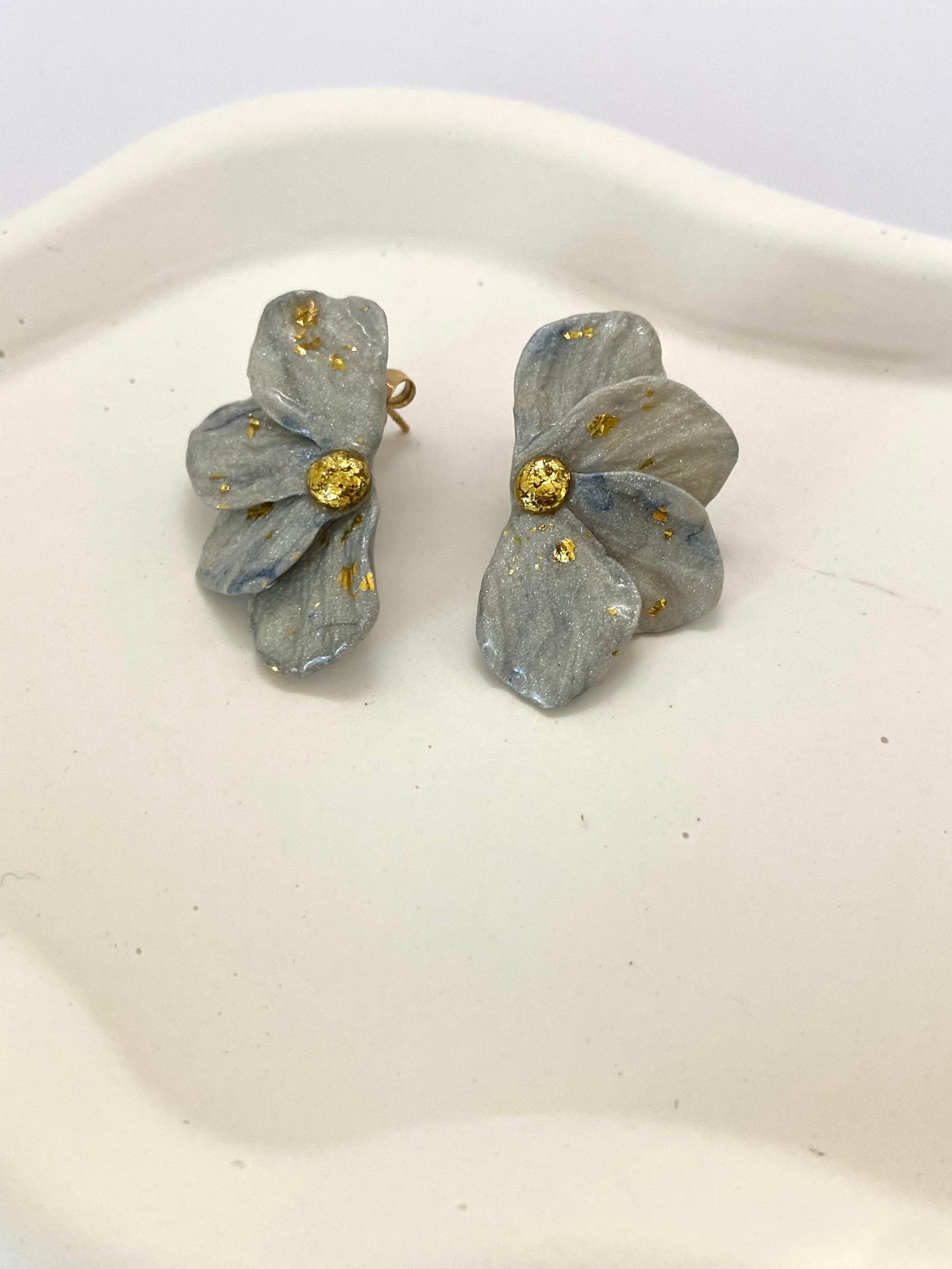 Boucle d'oreille demi fleur m 5 créations 