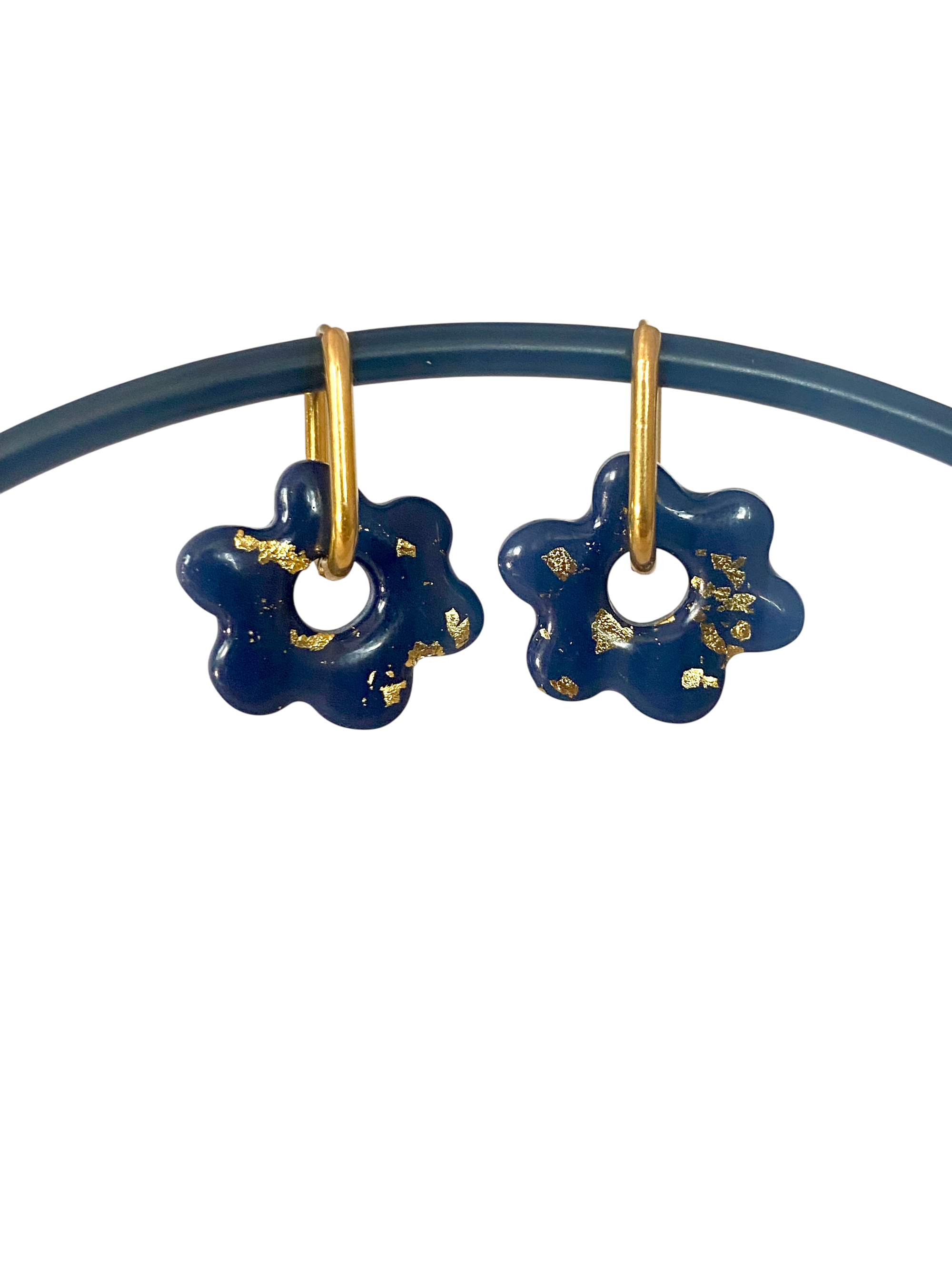 Boucle d'oreille bleu nuit et or faite a la main