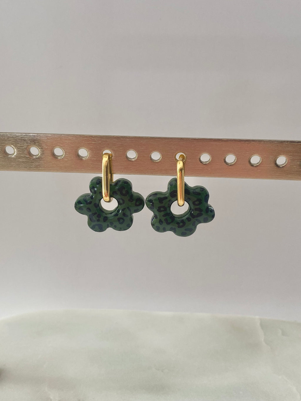 Boucles d'oreilles fleurs motif léopard et couleur au choix