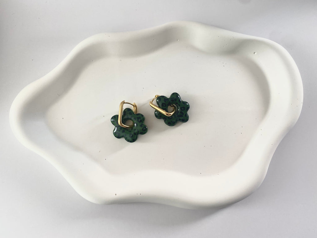 Boucles d'oreilles fleurs motif léopard et couleur au choix