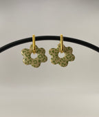 Boucles d'oreilles fleurs motif léopard et couleur au choix