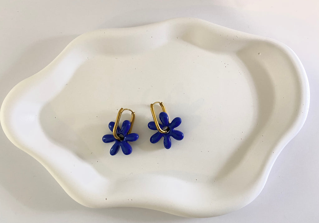 Boucle d'oreille flocon bleu roi