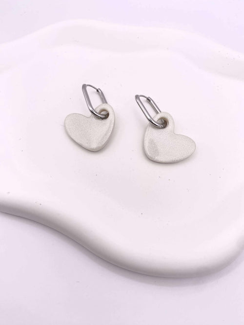 Boucle d'oreille coeur blanc créole argent