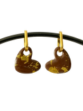 Boucles d'oreilles coeur marron avec feuille d'or