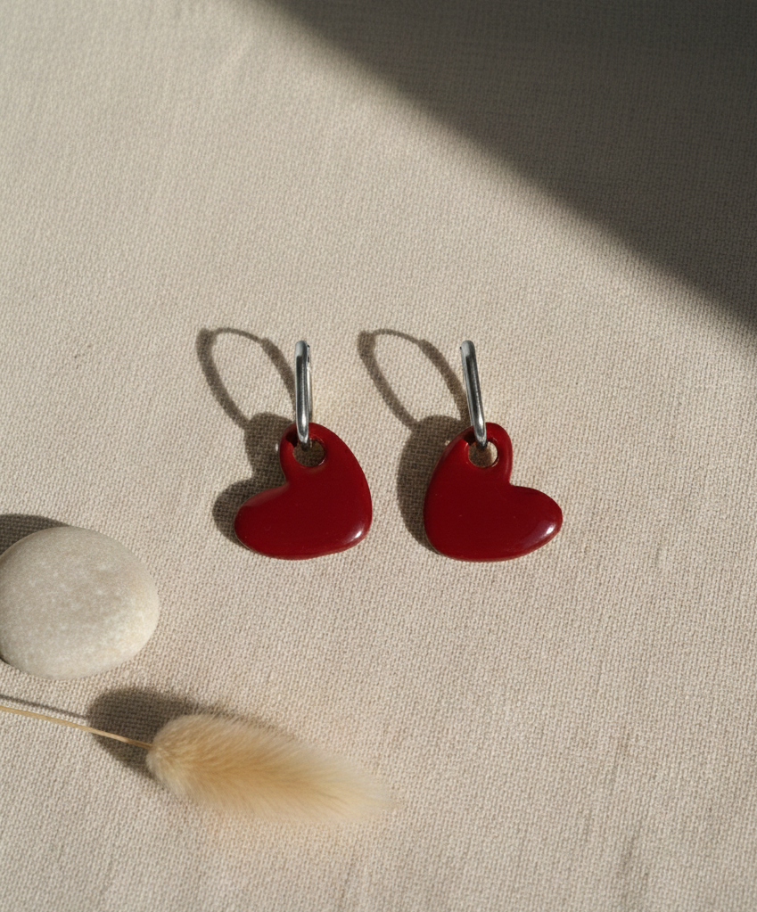 Boucle d’oreille coeur bordeaux avec créole argent