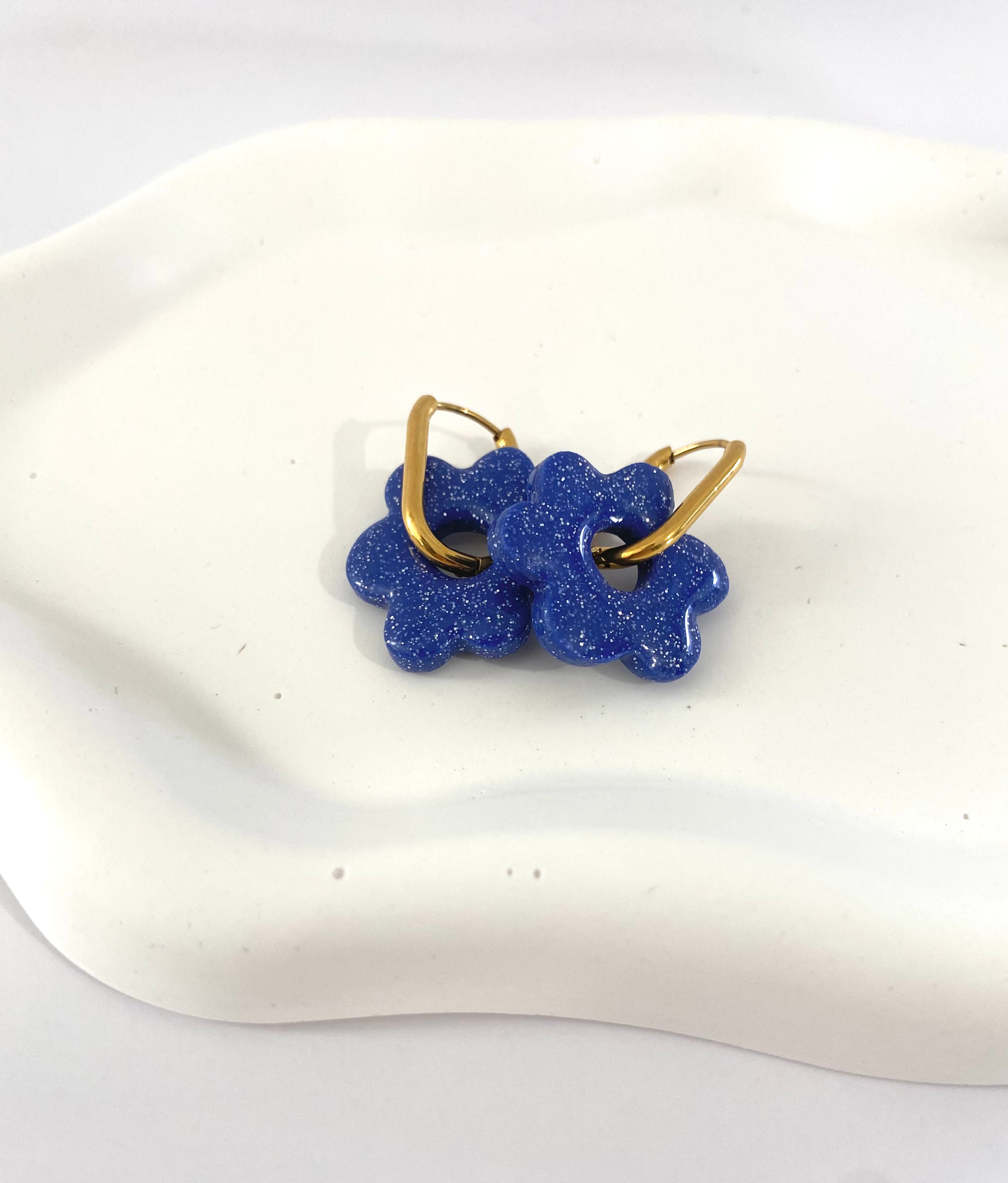 Boucles d'Oreilles Fleur Bleu Pailleté - Avec ou sans créoles