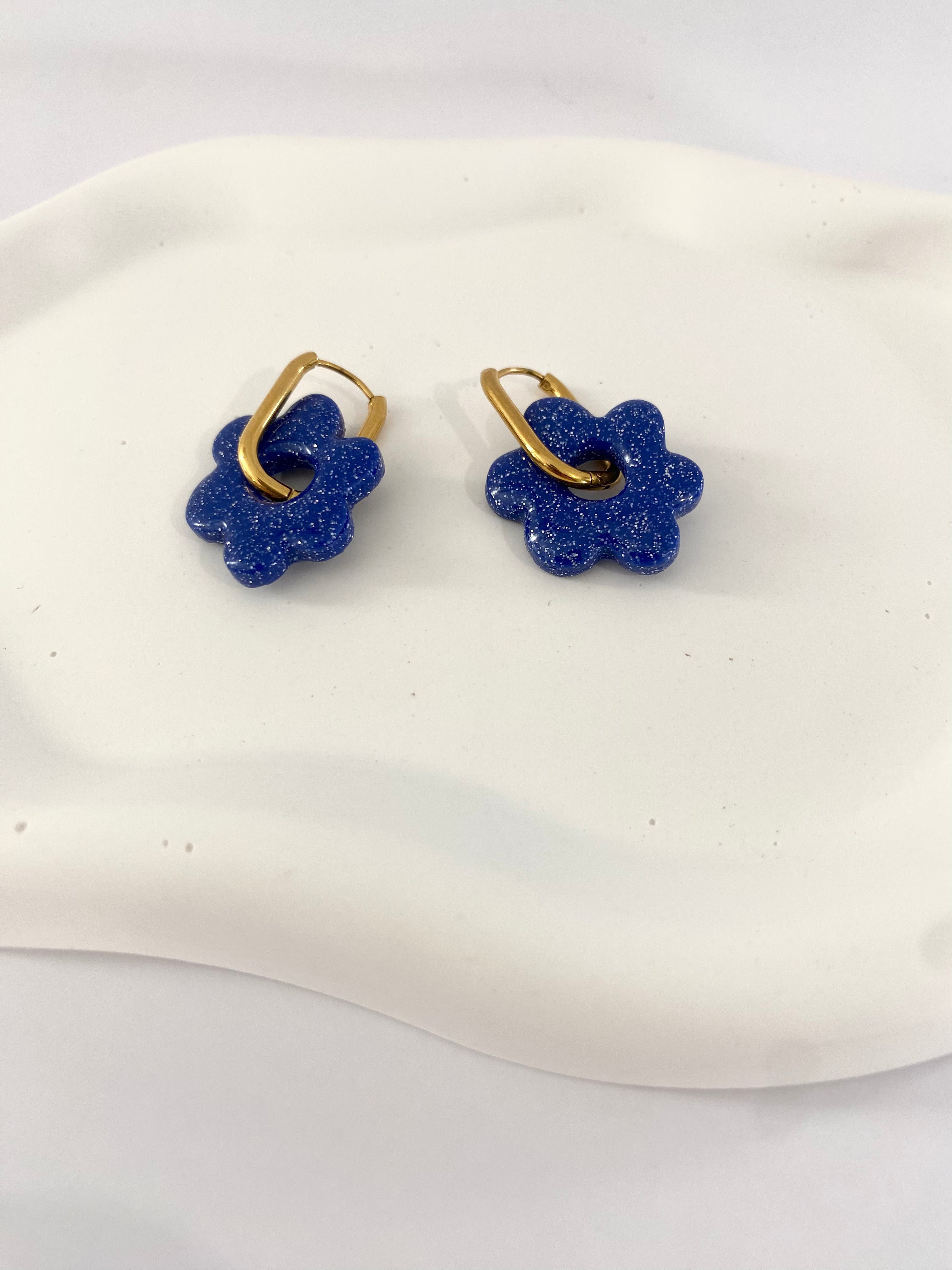 Boucles d'Oreilles Fleur Bleu Pailleté - Avec ou sans créoles