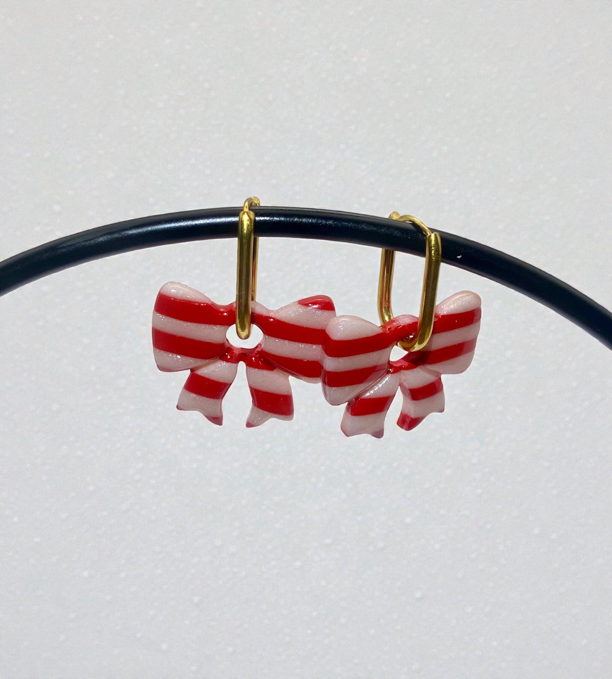 Boucles d'Oreilles Noeud Rayé Rouge et Blanc