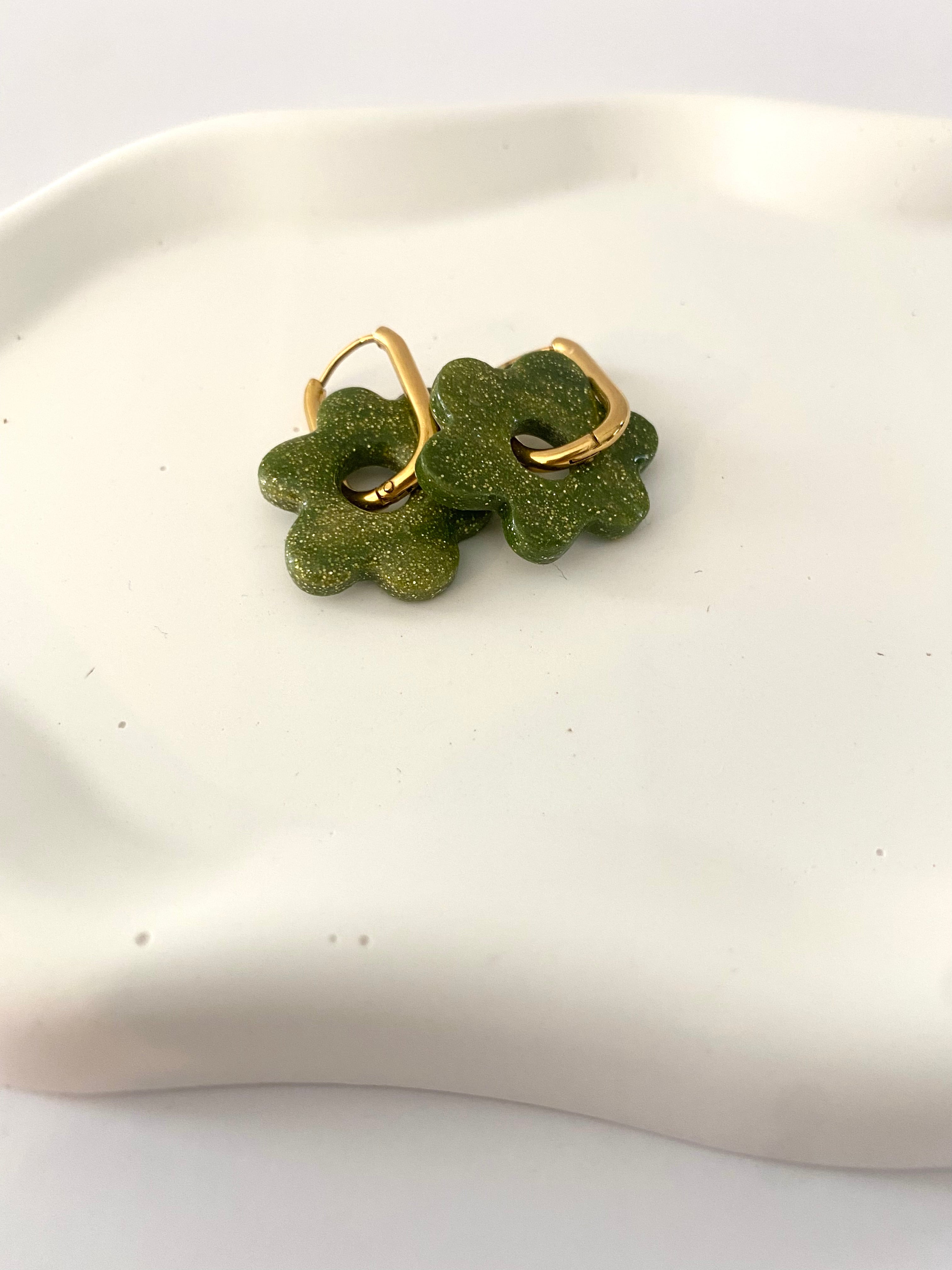 Boucles d'Oreilles Créoles Fleur mix  Mathilde Batut 