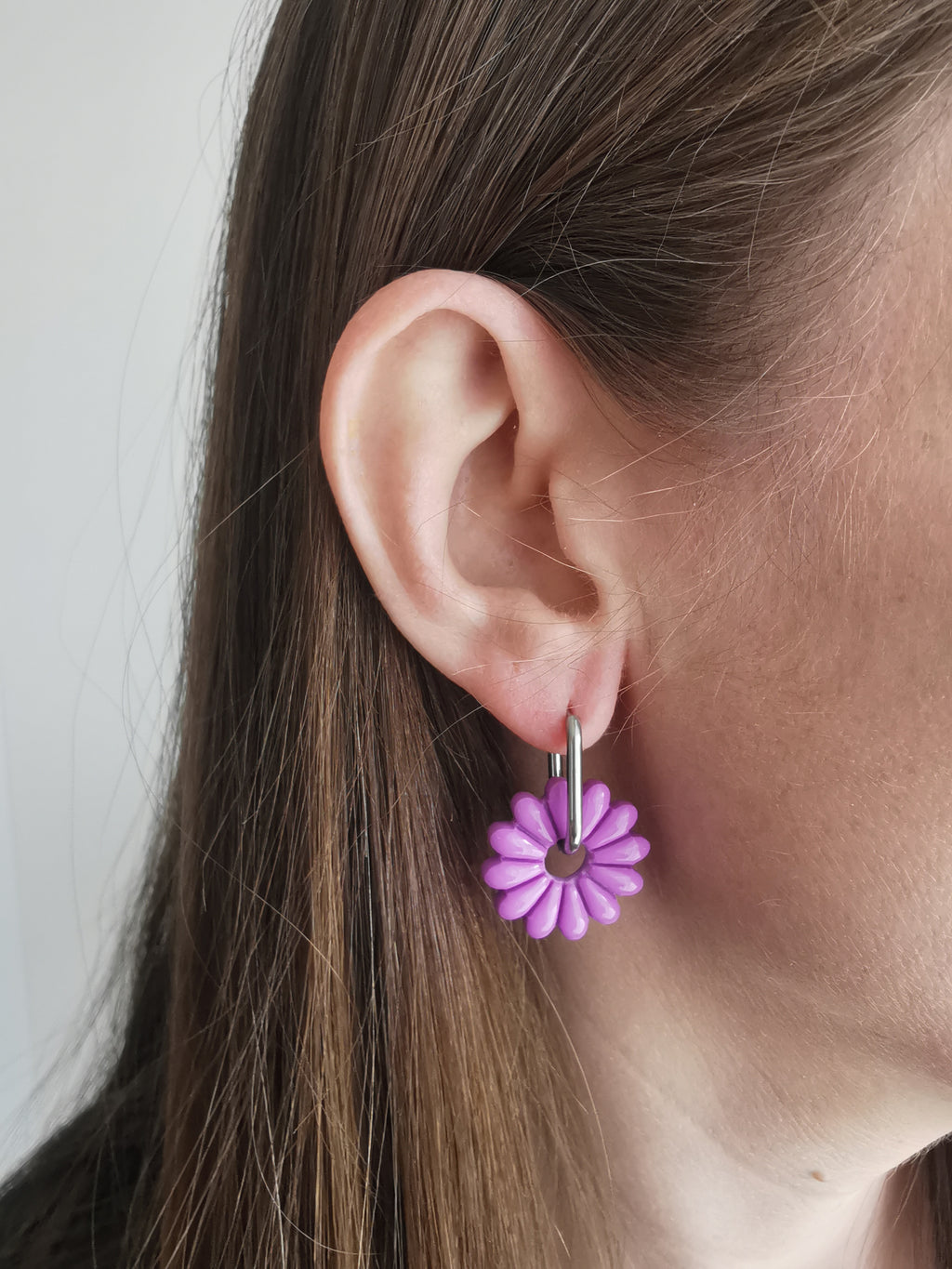 Boucles d'Oreilles Marguerite lilas, Bijou Fait Main en France, Acier Inoxydable 304L