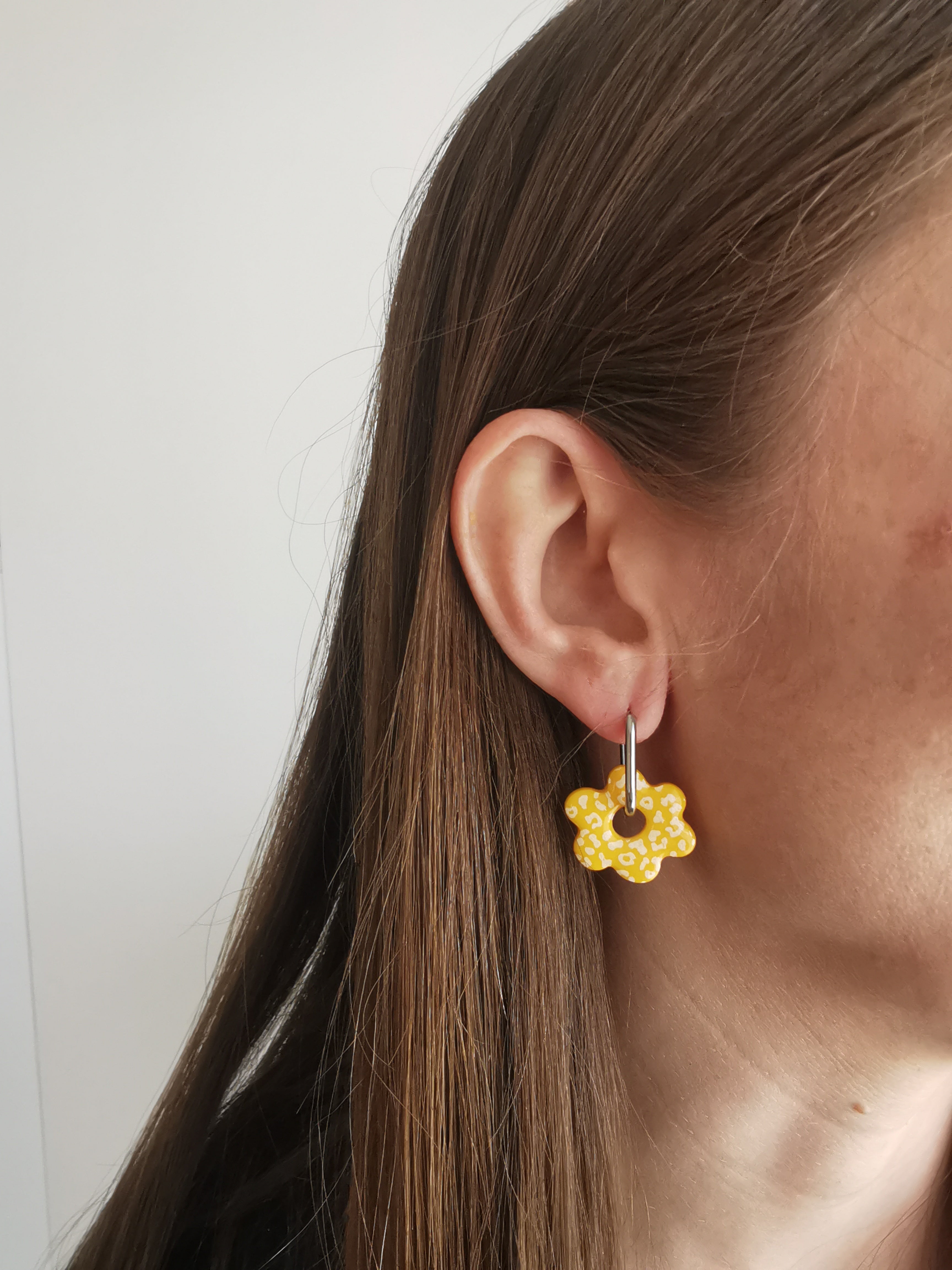 Boucles d'Oreilles Fleur léopard jaune, Bijou Fait Main en France, Acier Inoxydable 304L