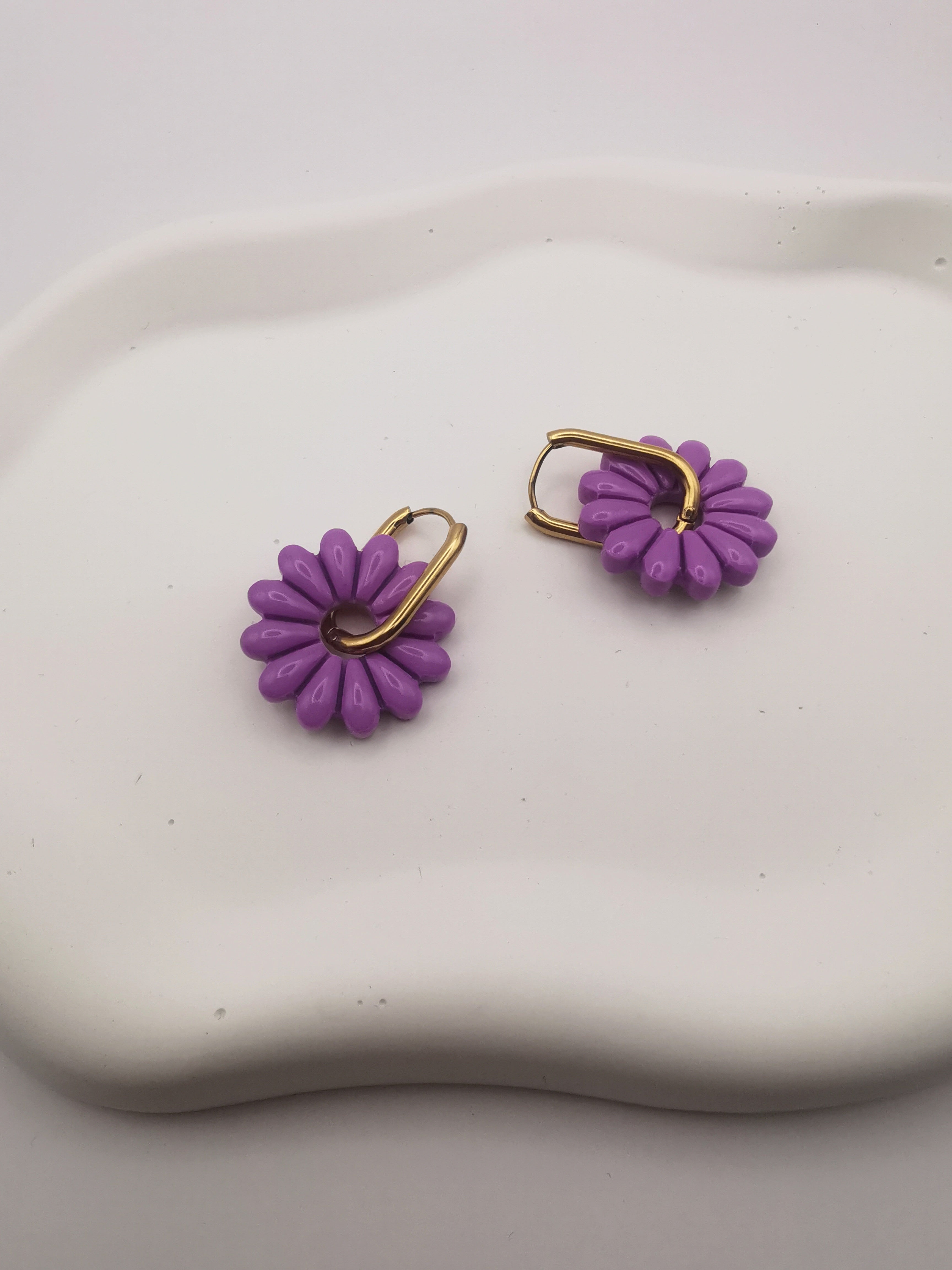 Boucles d'Oreilles Marguerite lilas, Bijou Fait Main en France, Acier Inoxydable 304L