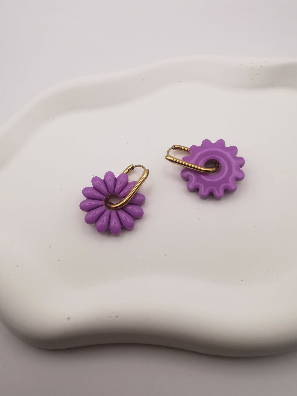 Boucles d'Oreilles Marguerite lilas, Bijou Fait Main en France, Acier Inoxydable 304L