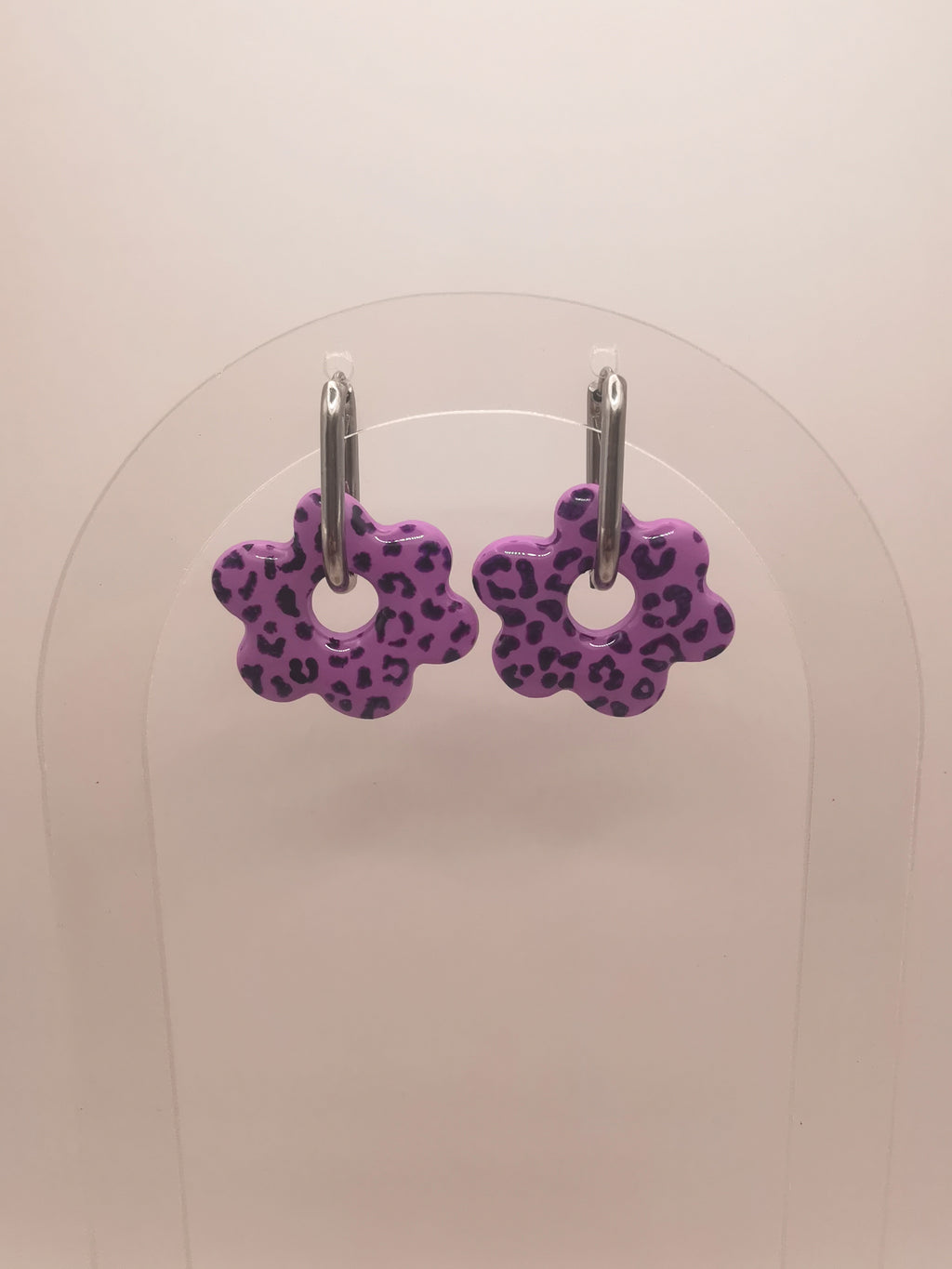 Boucles d'Oreilles Fleur léopard lilas, Bijou Fait Main en France, Acier Inoxydable 304L