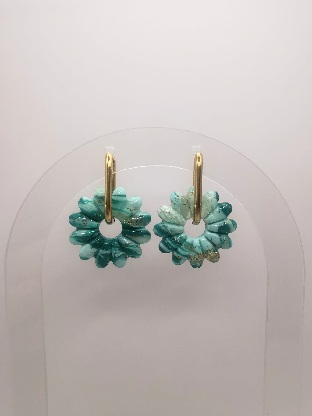 Boucles d'Oreilles Marguerite marbré émeraude/vert menthe et Or, Bijou Fait Main en France, Acier Inoxydable 304L