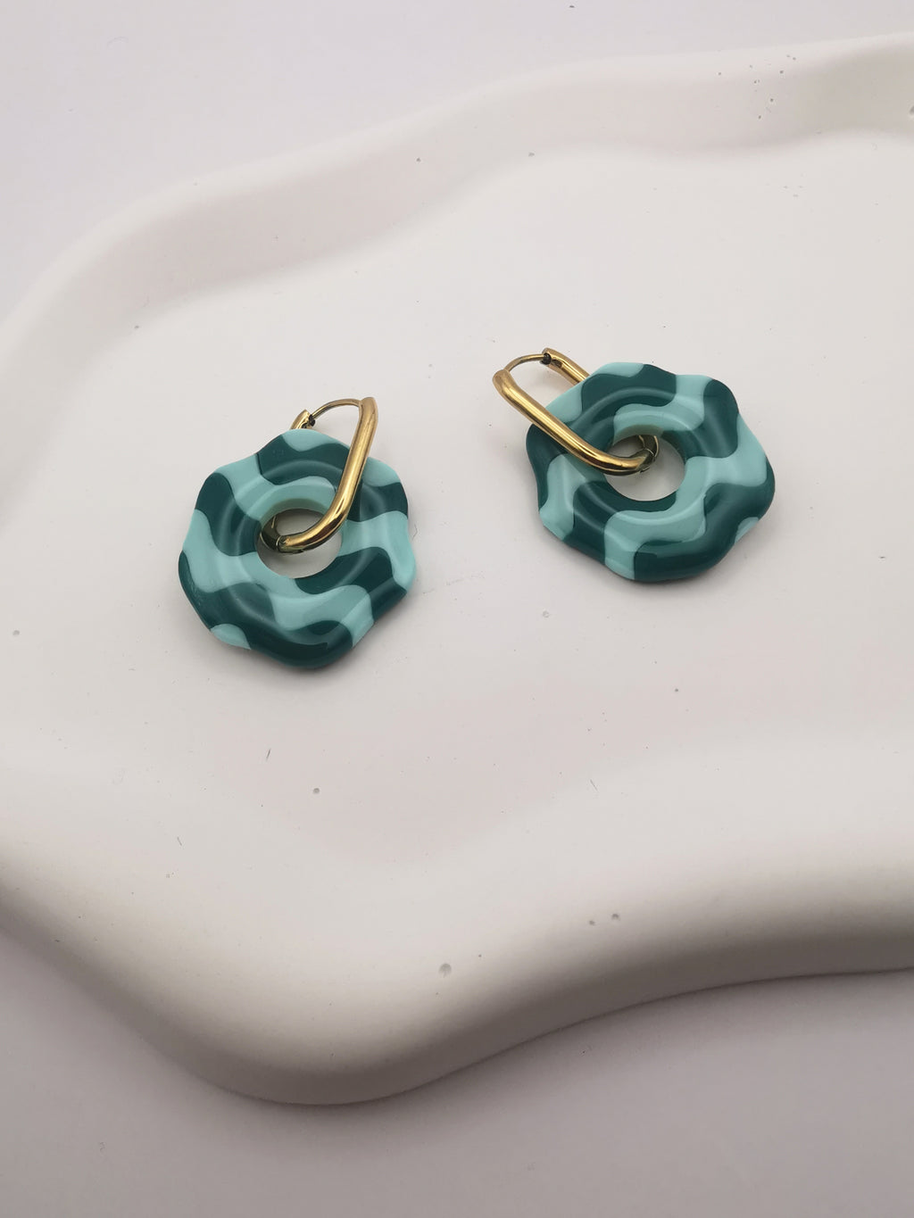 Boucles d'Oreilles Rondes "Wavy" vagues Émeraude/Vert menthe , Bijou Fait Main en France, Acier Inoxydable 304L