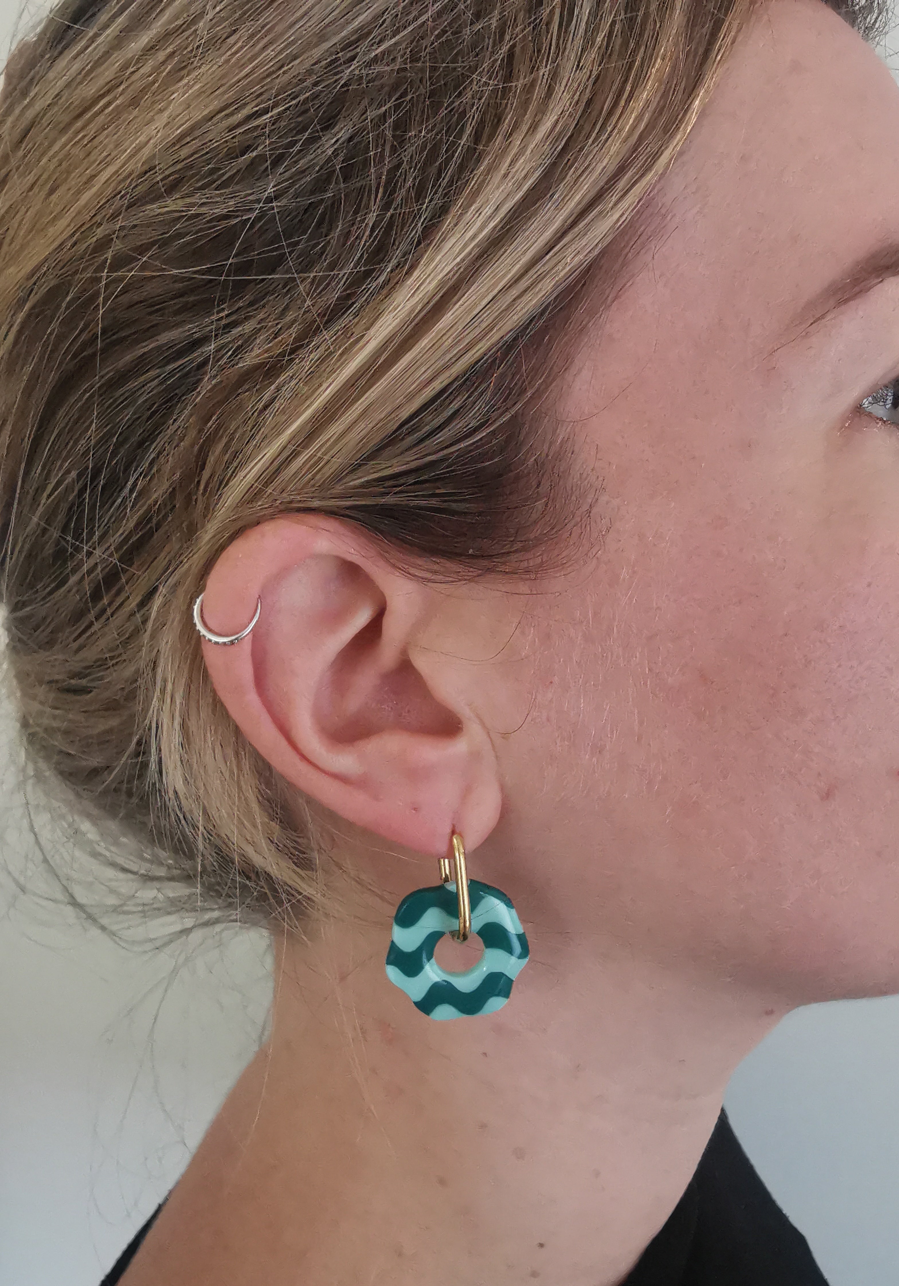 Boucles d'Oreilles Rondes "Wavy" vagues Émeraude/Vert menthe , Bijou Fait Main en France, Acier Inoxydable 304L