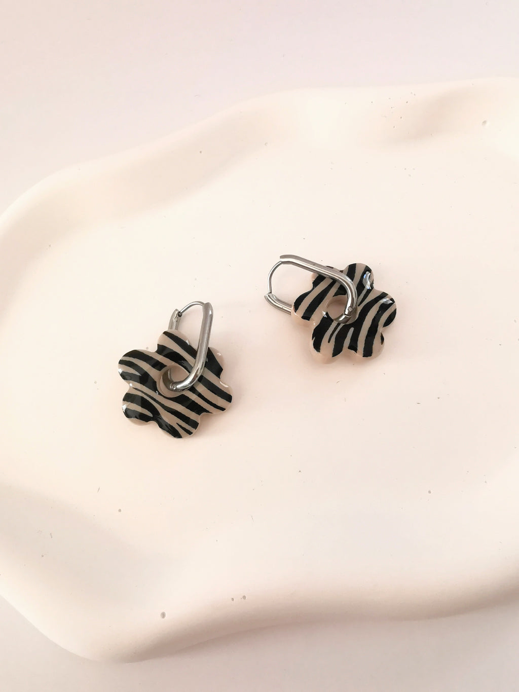 Boucle d'oreille or safari argent