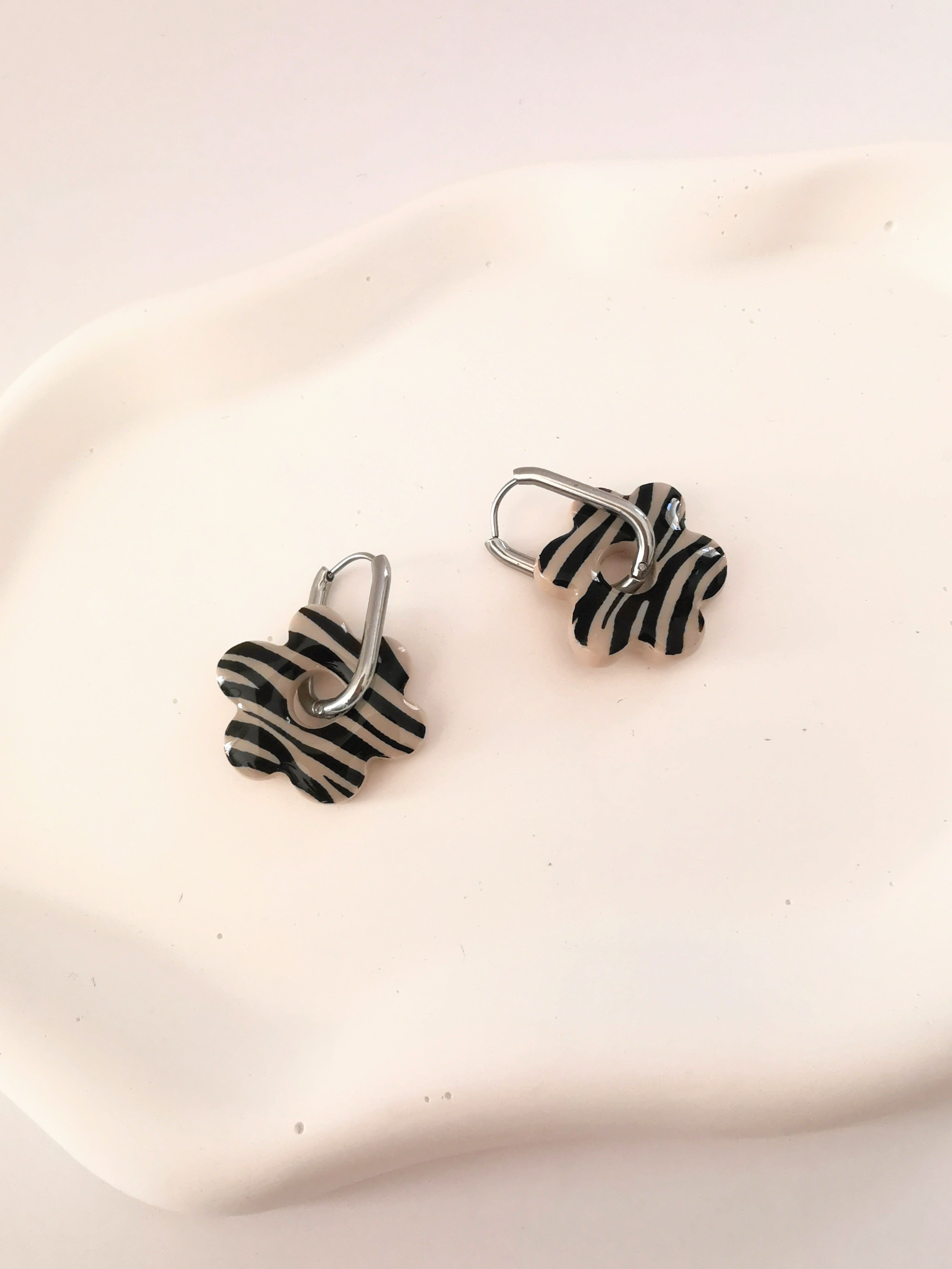 Boucle d'oreille or safari argent